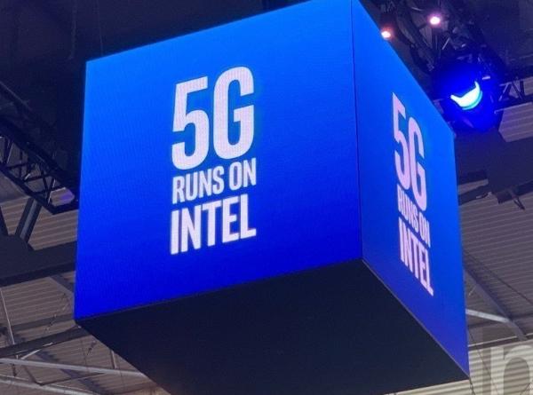 Intel确定把手机数据晶片业务卖苹果，未来只维持PC在内终端运营