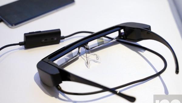 EPSON展示Moverio BT-30C扩增实境眼镜，认为AR应用将会更加普及