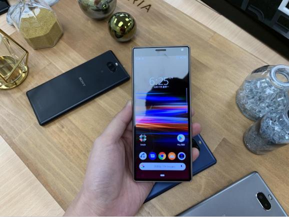 Sony、三星入选！外媒盘点2019年4款最佳Android手机