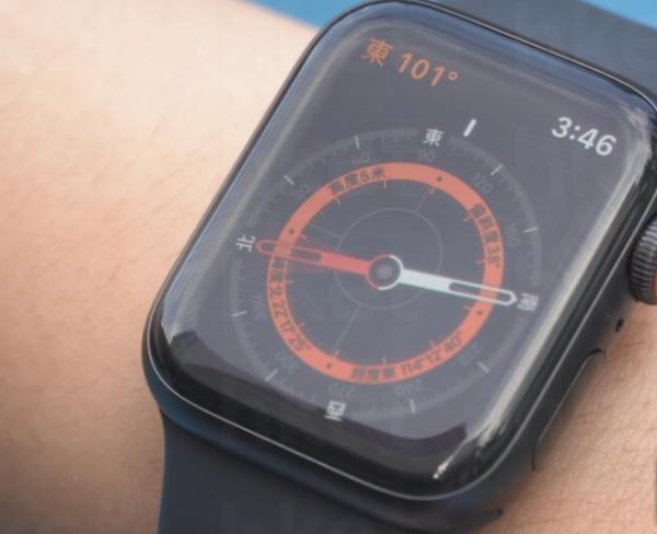 第5代Apple Watch开箱，屏幕可长开具指南针功能