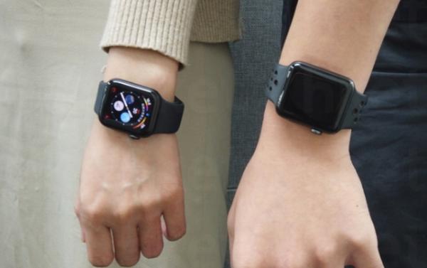 第5代Apple Watch开箱，屏幕可长开具指南针功能