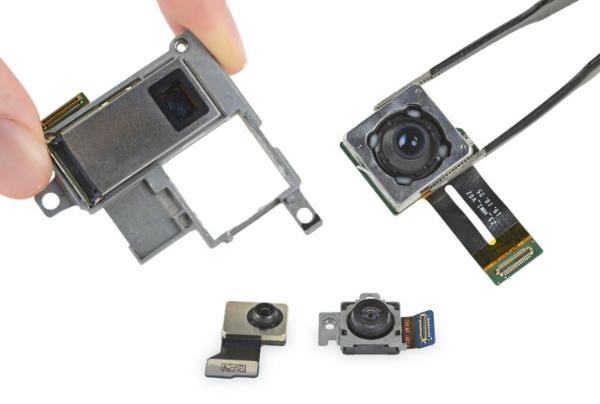 三星S20 Ultra手机镜头拆解，比iPhone 11 Pro大了整整一倍