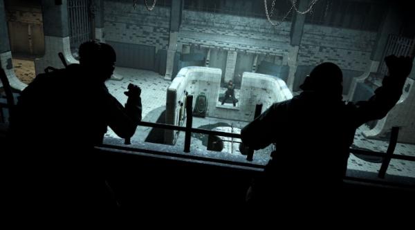 《使命召唤:现代战域》在监狱旁观决斗，扔石头竟会害死人