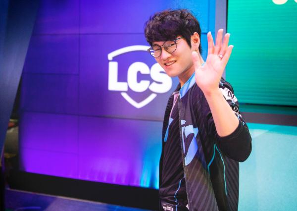 《英雄联盟》Crown告别LCS，将离开北美重返韩国