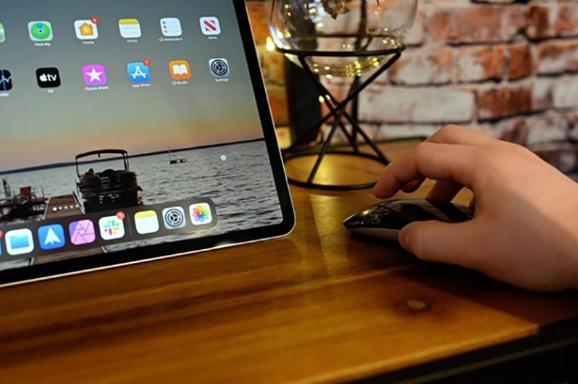 新iPad Pro搭配鼠标和触控板好用吗？网友评测来了