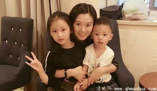 张婉儿一家三口图片 张婉儿成绩好吗